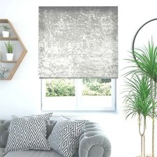 CRUSHED VELVET ROLLER BLIND