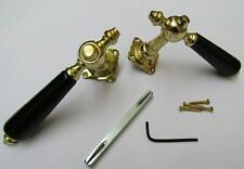 Vintage style lever door latch