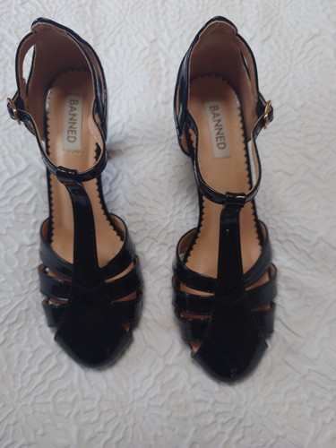 Size banned black 1950s - size,