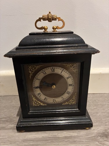 Vintage small mantel clock - mantel,