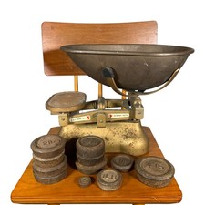 W & T Avery Kitchen Scales
