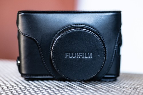 Fujifilm x100 black leather - black,
