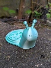 Snail design water - feeder, for