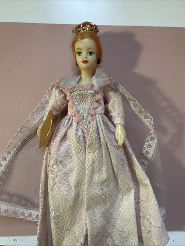 Antique elizabeth 1st doll - antique,