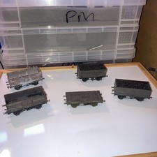 Job Lot Of 5 OO Gauge Wagons With 3 Link Couplings