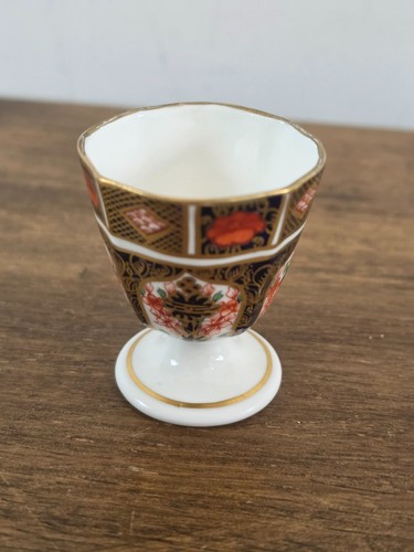 Vintage royal crown - royal, old