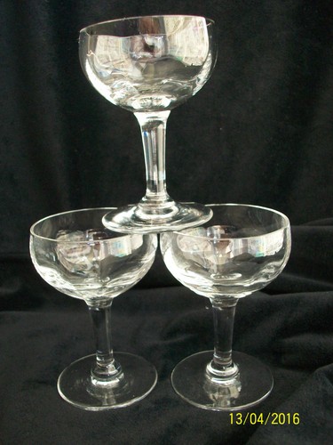 Wine glasses art - wine, deco.