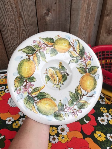 Vintage round ceramic hand - round,