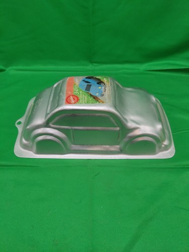 Wilton cruiser car cake - 3-d,