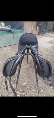 Farrington dressage saddle - farrington,