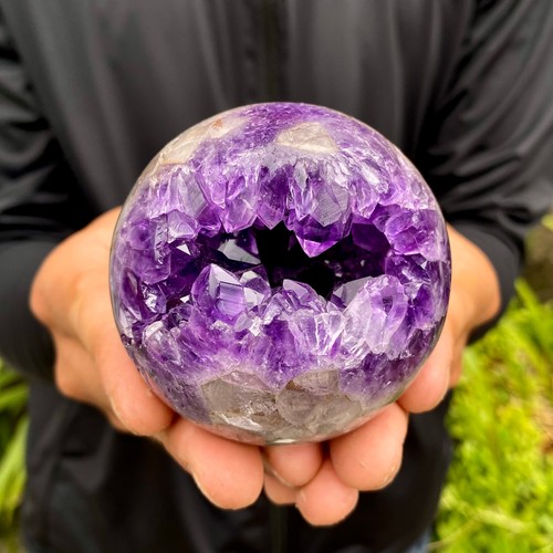 381g natural amethyst - 381g,