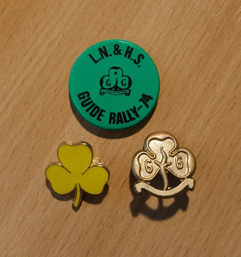 Three vintage metal - vintage, pin/button