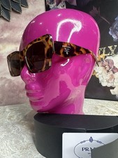 PRADA Women's 🕶️
