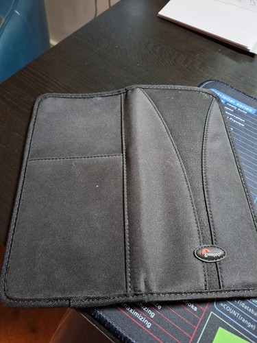Lowepro travel wallet - lowepro,