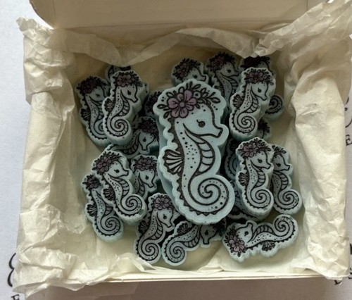 Highly scented vegan - scented, melts