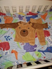 Primark Baby Boys  Fleece  sleepwear Pyjamas warm and cozy size 9-12 Months 