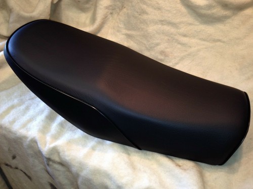 Yamaha 250 350 - lc, "seat