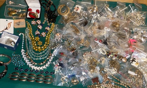 Vintage modern jewelry lot - vintage,