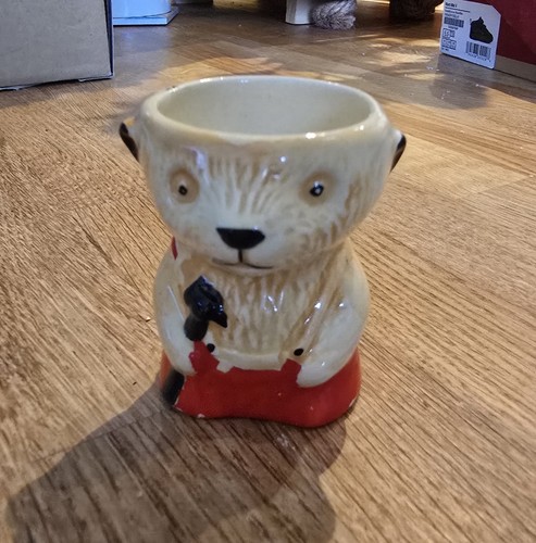Sooty eggcup keele - sooty, pottery