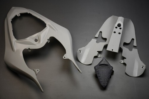Upainted rear tail - upainted,