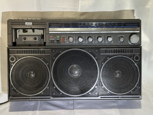 Vintage magnovox d8443 - vintage,