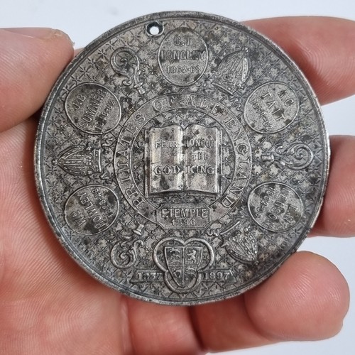 Antique queen victoria - queen, diamond