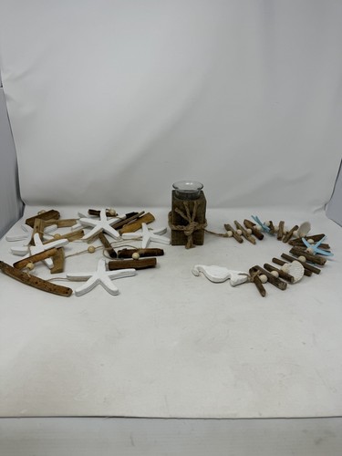 Lot coastal decor items - of,