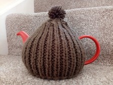 Hand knitted chunky tea cosy, fits small 2 cup teapot, brown
