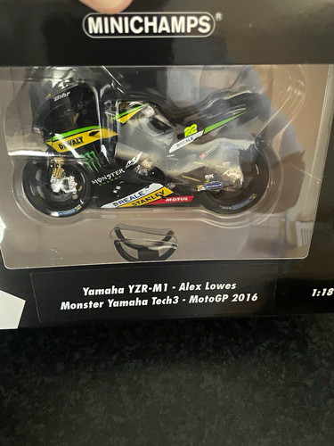 Minichamps yamaha yzr m1 - 1:18, yzr-m1