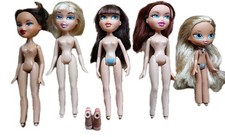 Bratz Dolls Bundle 2001 mga: 4 full size dolls + Mini Bratz Doll + pair of feet