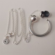 Pandora Moments U-shape Charm