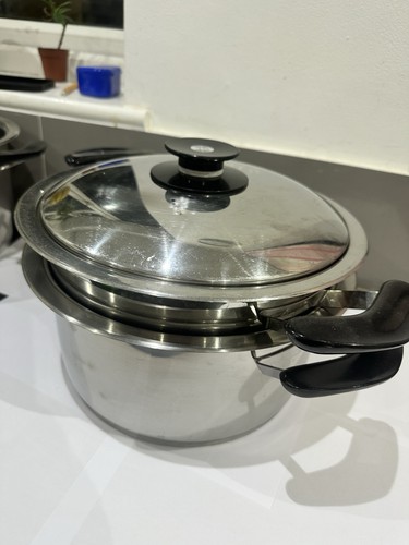 Pots and pans with lid - a.m.c,