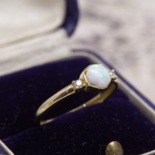 Vintage 9ct Gold Fiery Opal