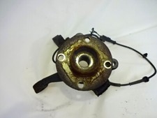 1544566 Hub Upright Front
