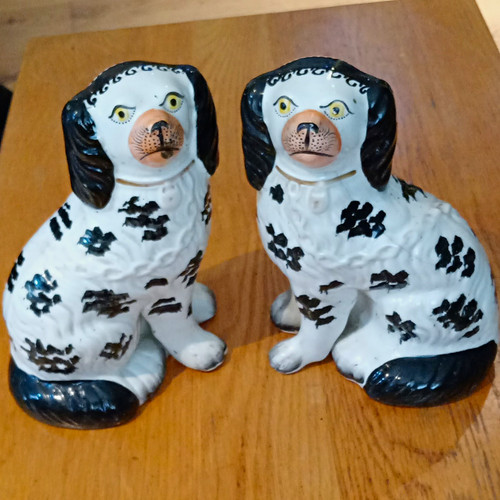 Unmarked pair ceramic dog - ceramic,