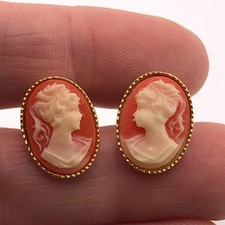VINTAGE Cameo Stud Earrings