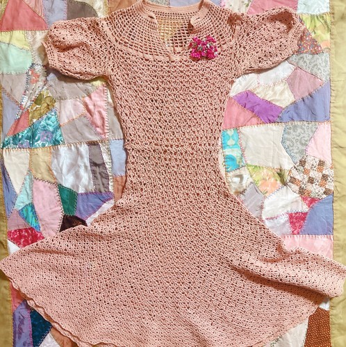 Vintage 1930s open knit pink - knit,