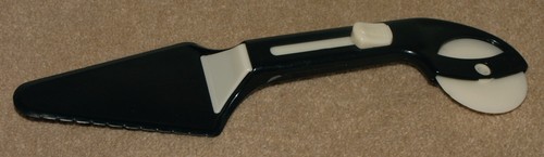 Vintage plastic pie cutter - vintage,