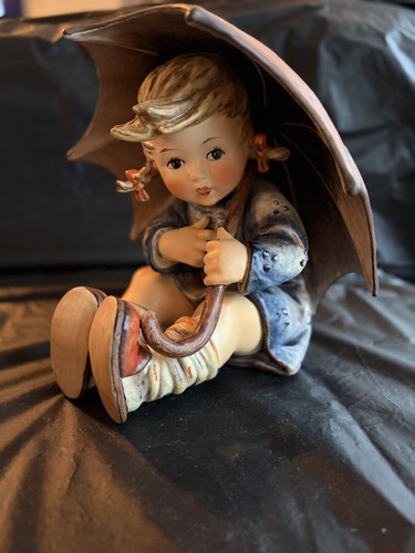 Hummel figurine umbrella - figurine, girl