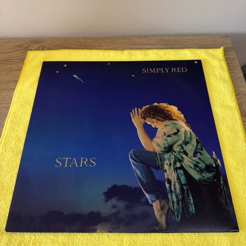 Simply red stars vinyl album - red,