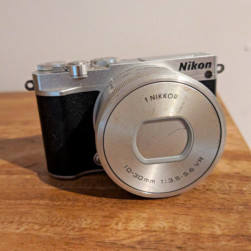 Nikon mirrorless camera - mirrorless, 1