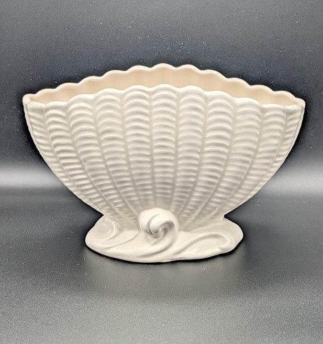 Vintage sylvac 513 - vintage, shell