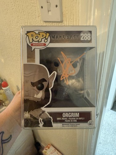 Warcraft orgrim signed funko - warcraft,