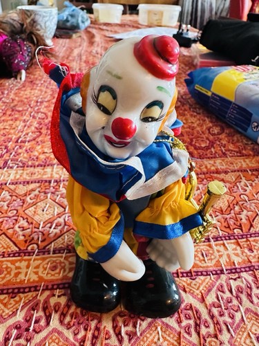 Vintage porcelain clown doll - clown,