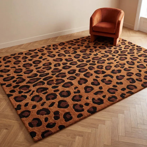 Hand tufted leopard print - hand, wool