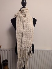 Ollie &Nic Cable knit Scarf