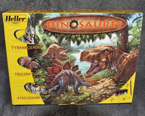 Heller dinosaur set - 3, free