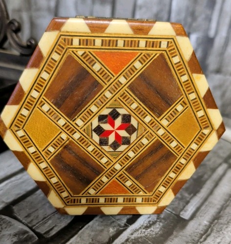 Vtg trinket box marquetry - vtg,