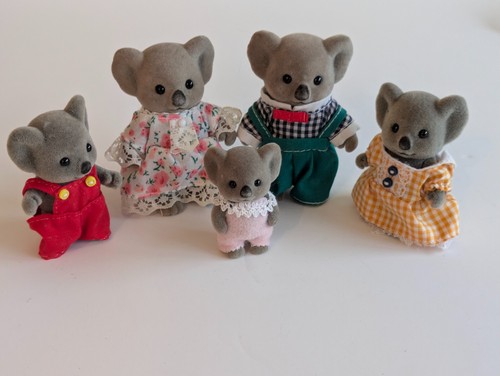Sylvanian families billabong - families,