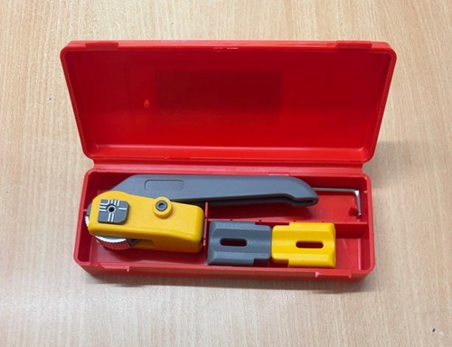 Fiber optic cable stripping - fiber,
